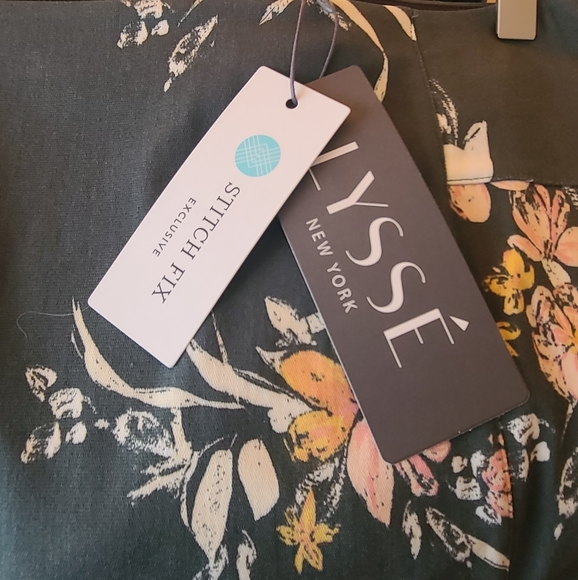 Lysse - Charity Pencil Skirt - Picture 5 of 6